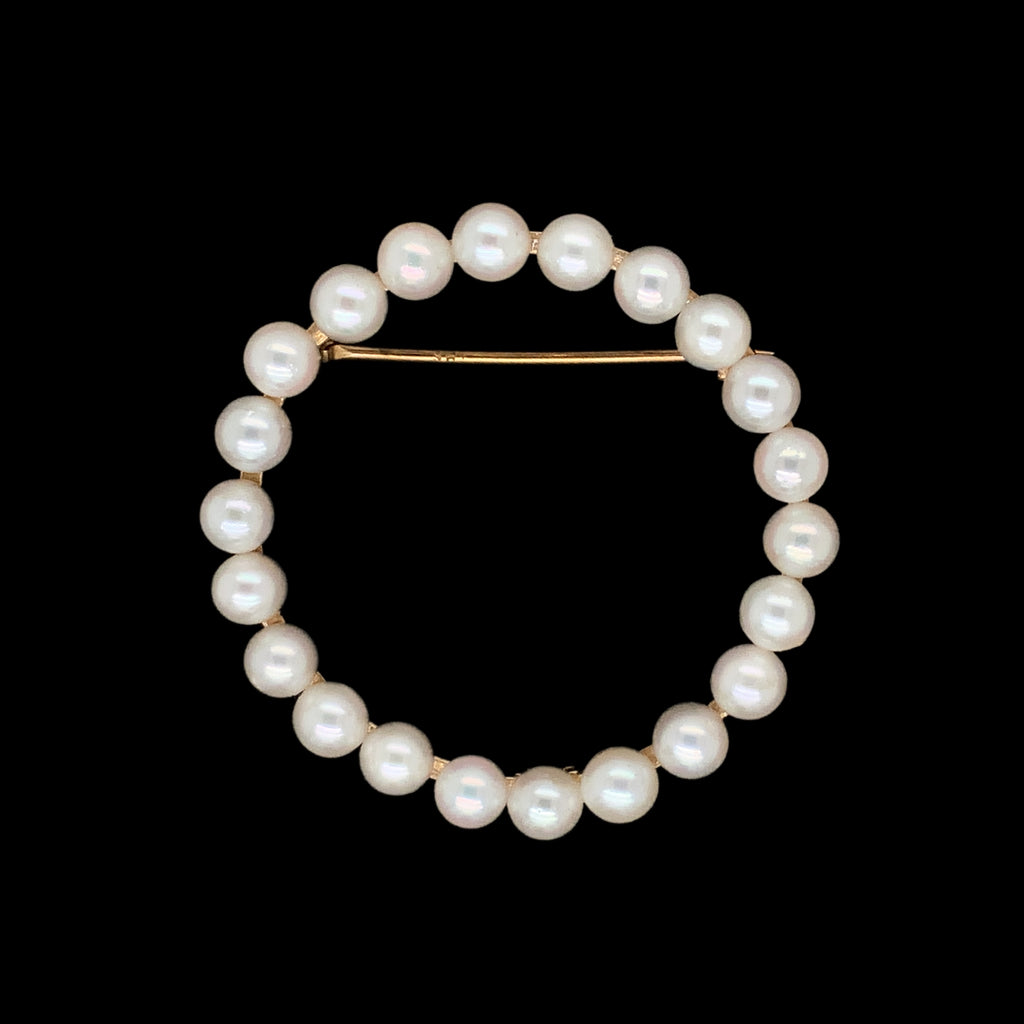 vintage cultured pearl circle pin - brooch in 14 kt yellow gold