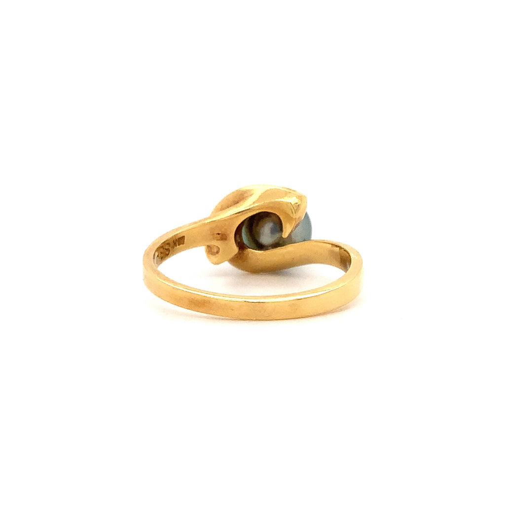 south sea company 7 mm tahitian keshi black pearl freeform ring 18 kt yellow gold
