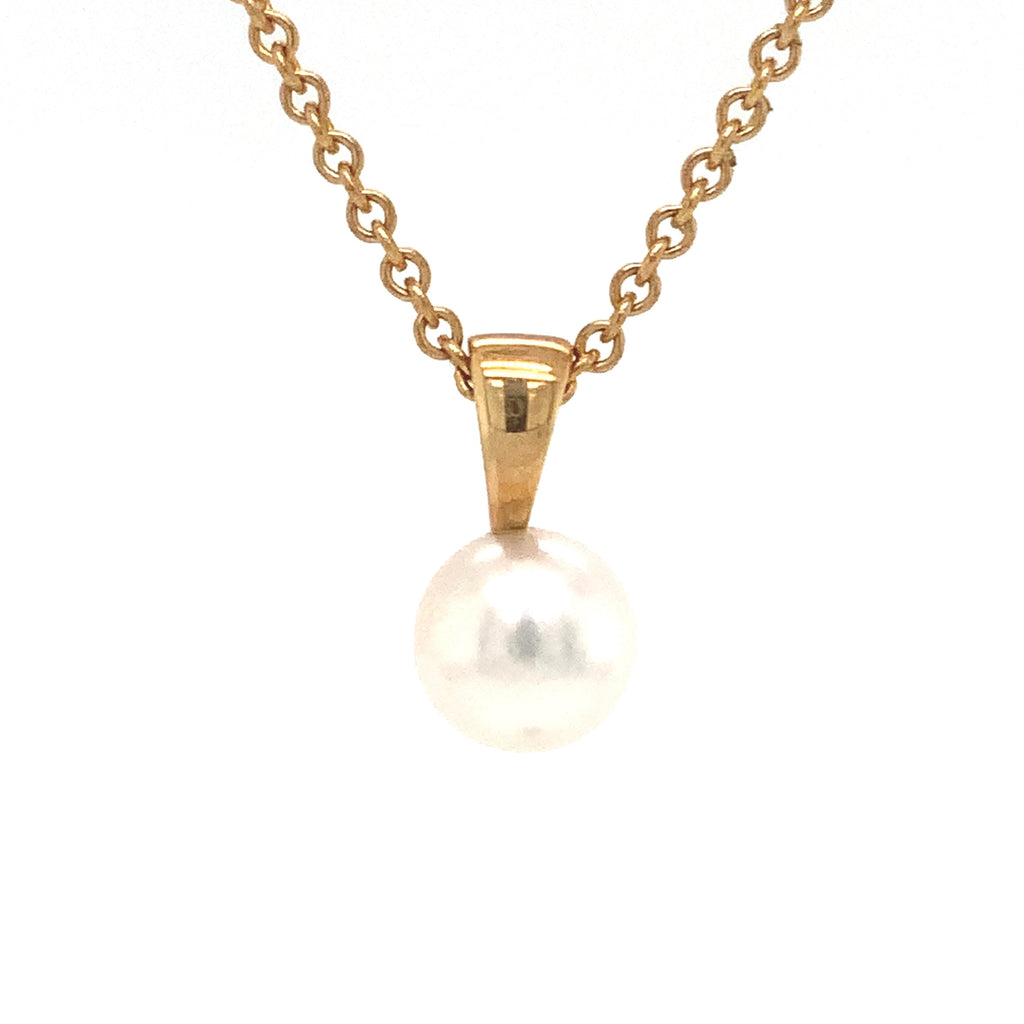 imperial crown 6mm cultured akoya pearl pendant in 18kt yellow gold