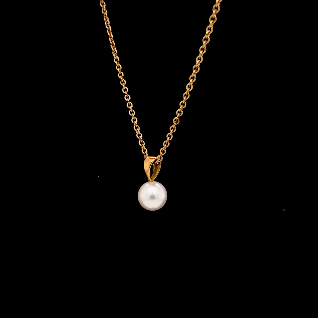 imperial crown 6mm cultured akoya pearl pendant in 18kt yellow gold